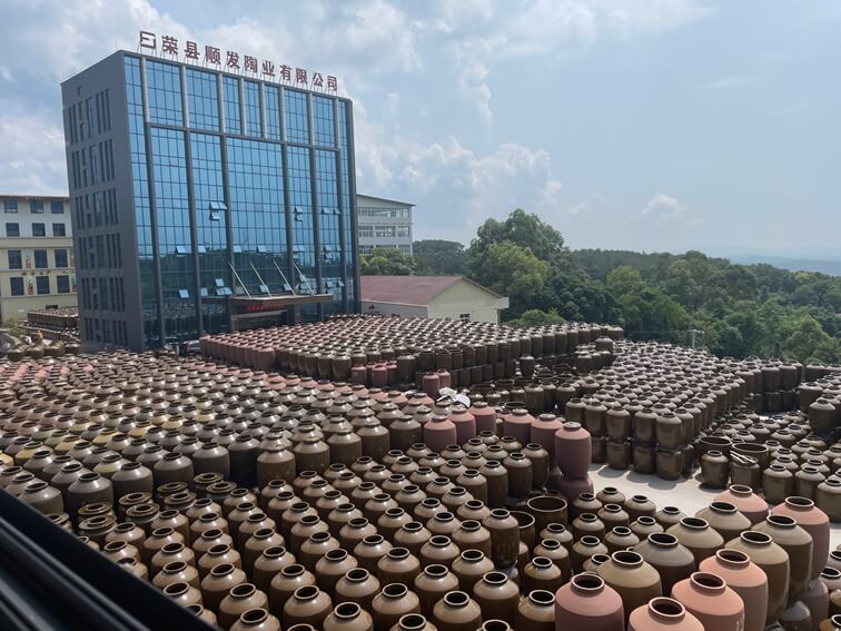Terracotta pots manufacture advantages