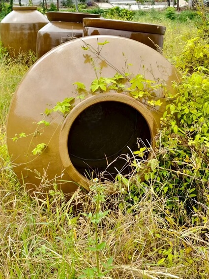 Advantages of Clay Wine Barrels